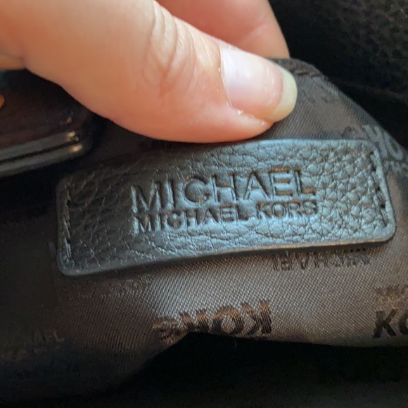 Michael Kors Bag - Picture 3 of 9